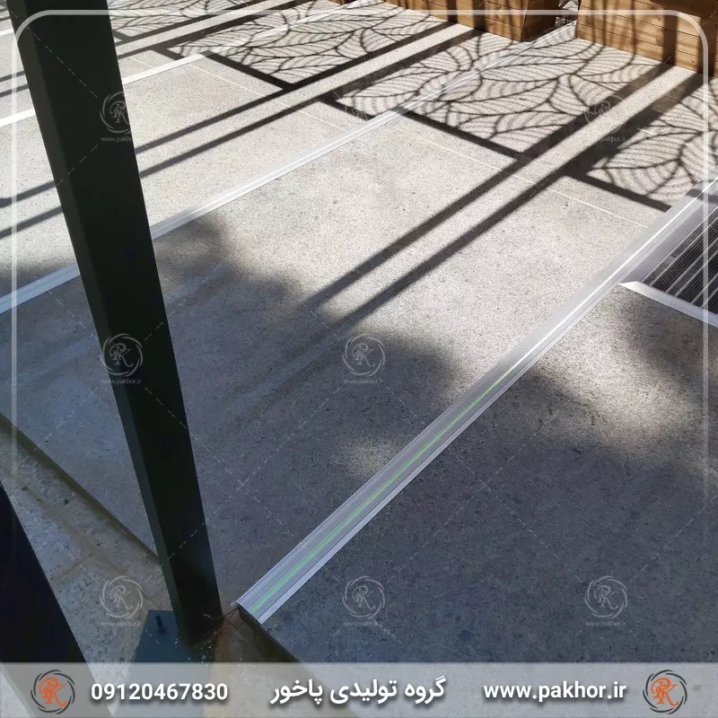 ترمز پله LED خور کد S6